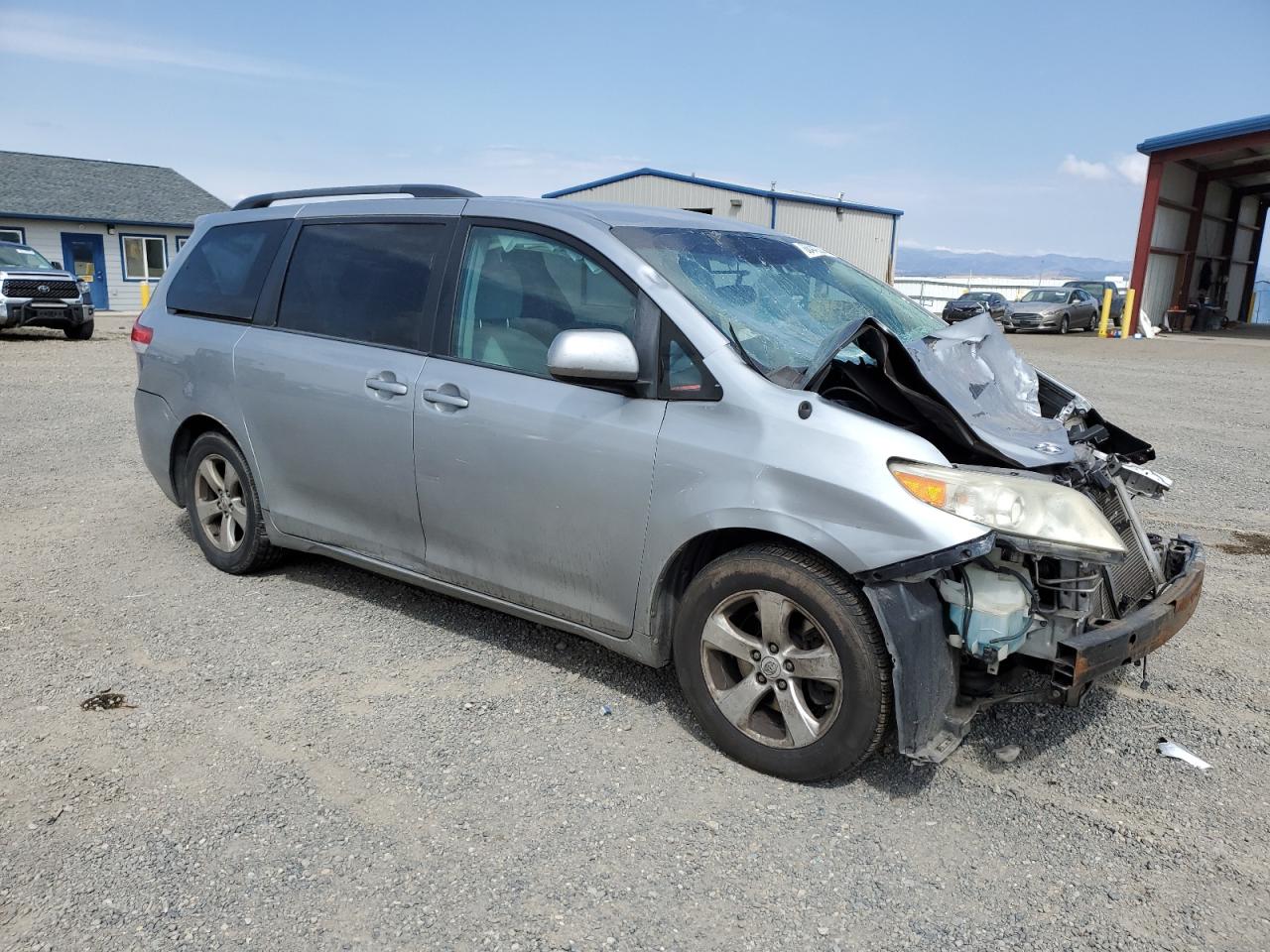 5TDKK3DC3DS370368 2013 Toyota Sienna Le