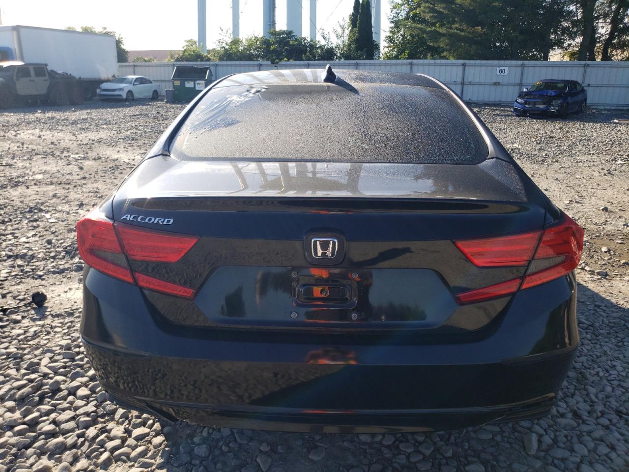 1HGCV1F19JA064815 2018 Honda Accord Lx