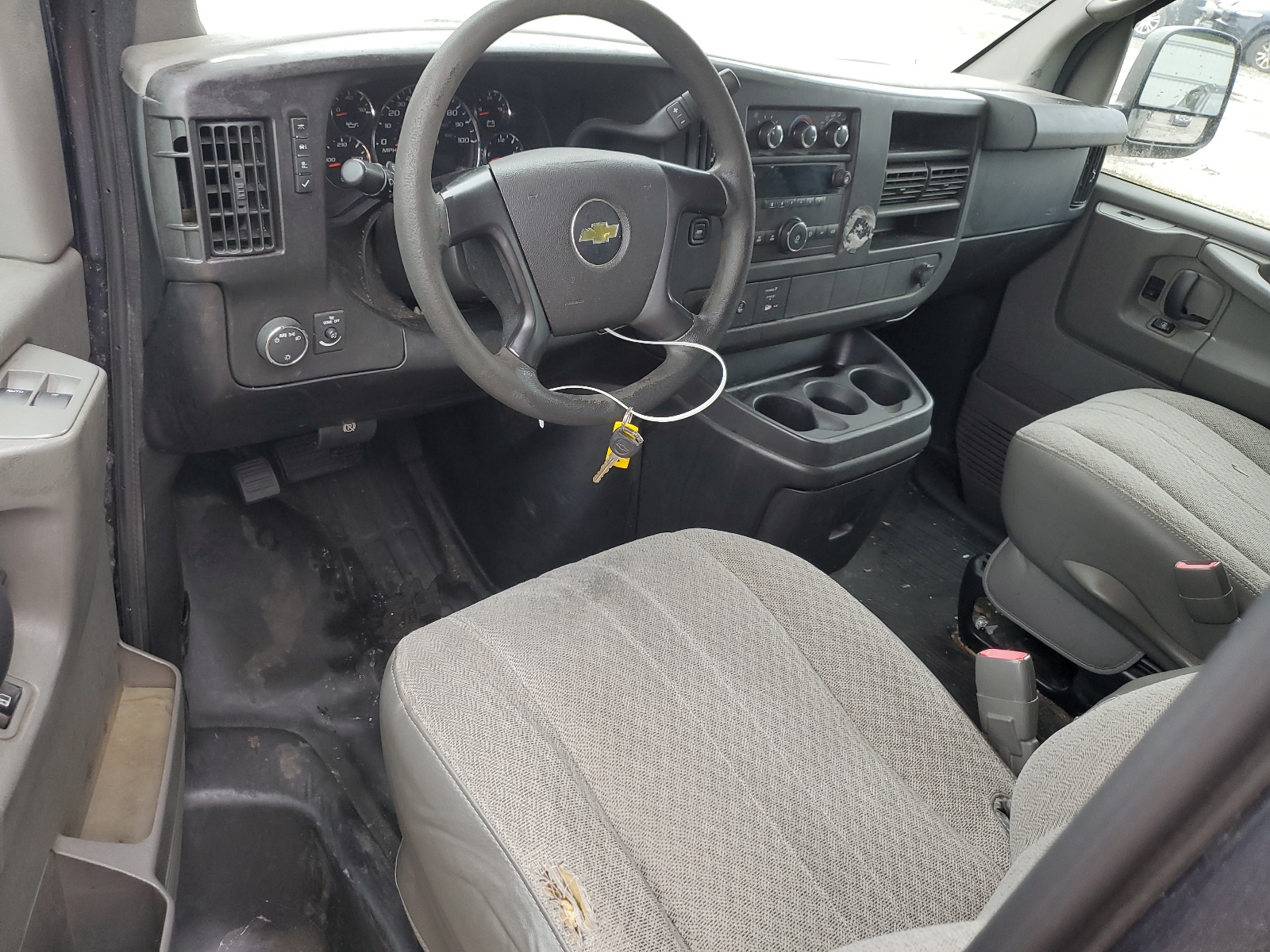 1GCWGFCA4D1134975 2013 Chevrolet Express G2500