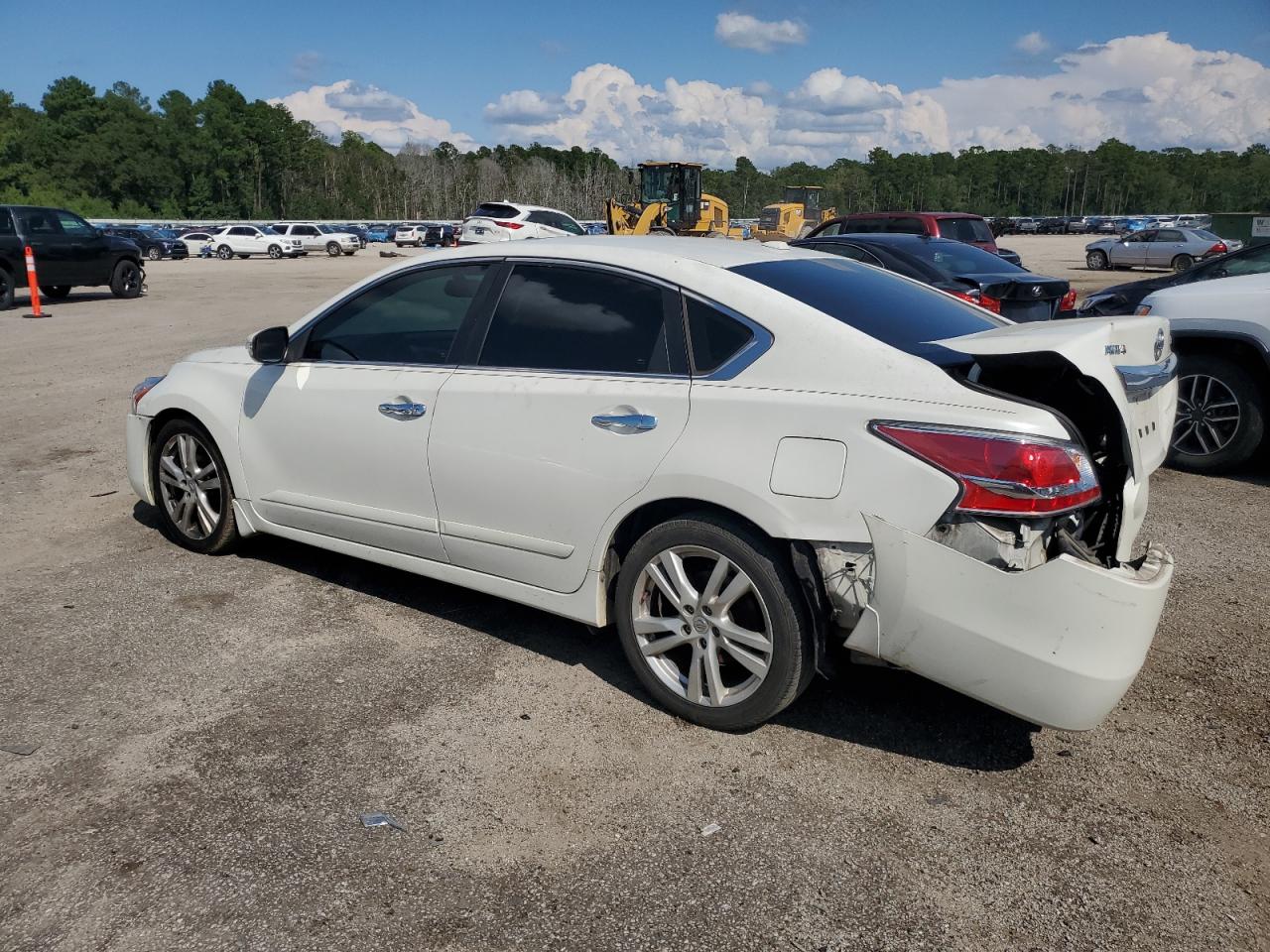 1N4BL3AP7FC576937 2015 NISSAN ALTIMA - Image 2