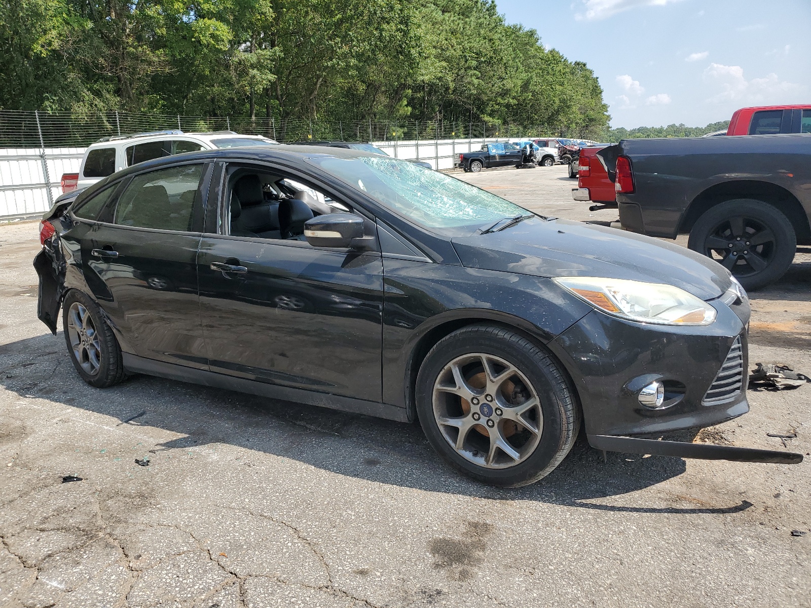 2014 Ford Focus Se vin: 1FADP3F25EL327321