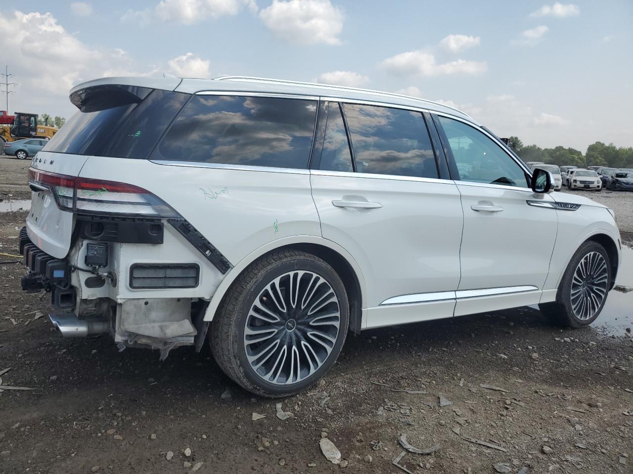 5LM5J9XC4LGL17033 Lincoln Aviator BL 3