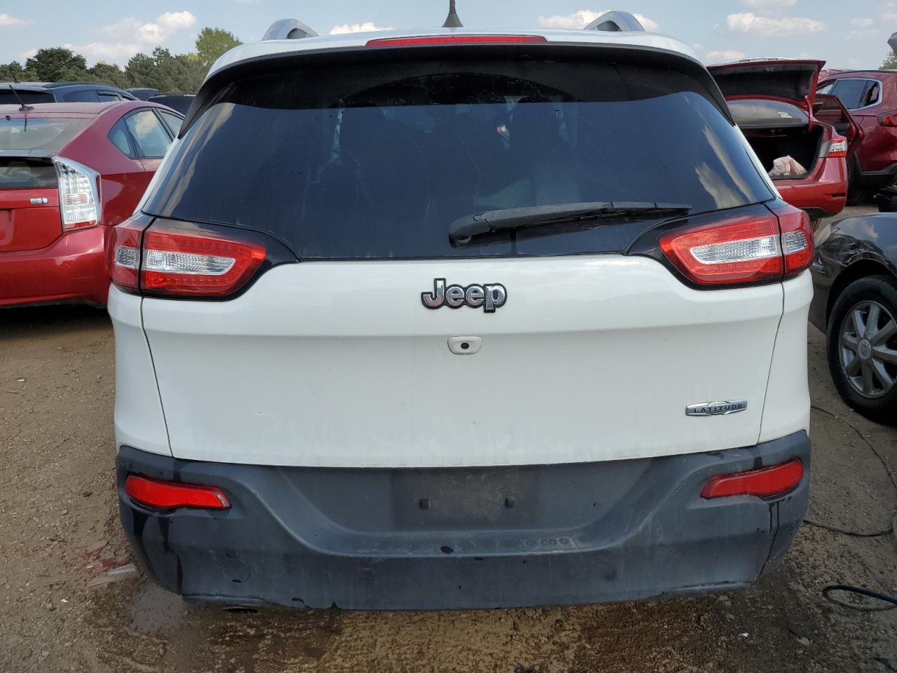 1C4PJLCB2HW586736 2017 Jeep Cherokee Latitude