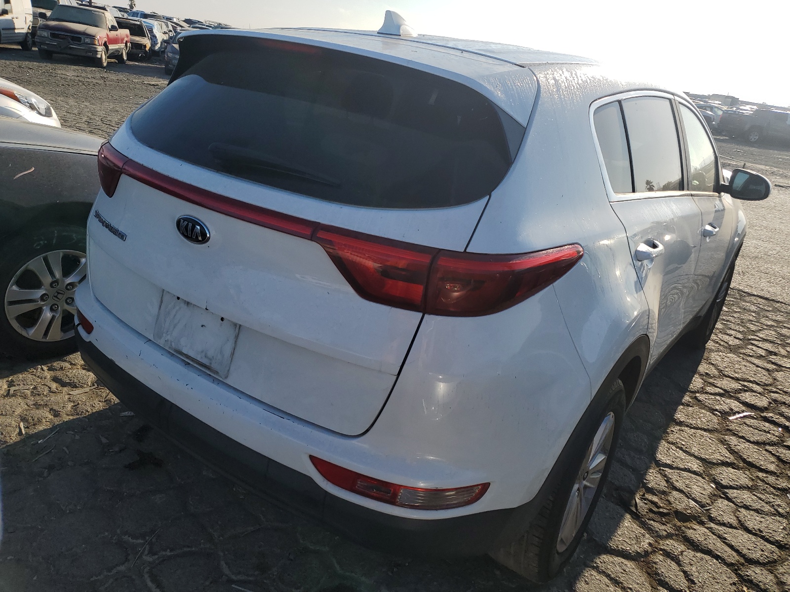 2018 Kia Sportage Lx vin: KNDPM3AC1J7445210