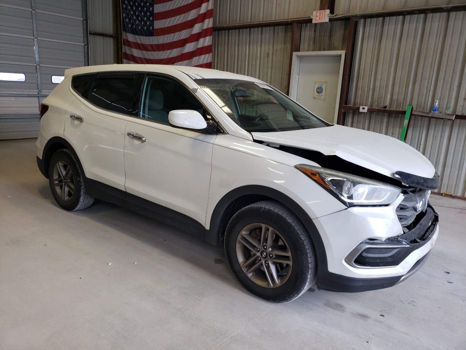 2017 Hyundai Santa Fe Sport vin: 5NMZTDLB8HH023055