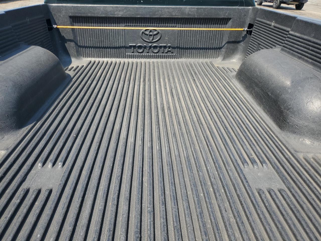 2001 Toyota Tacoma Xtracab VIN: 5TEWM72N91Z828419 Lot: 65520194