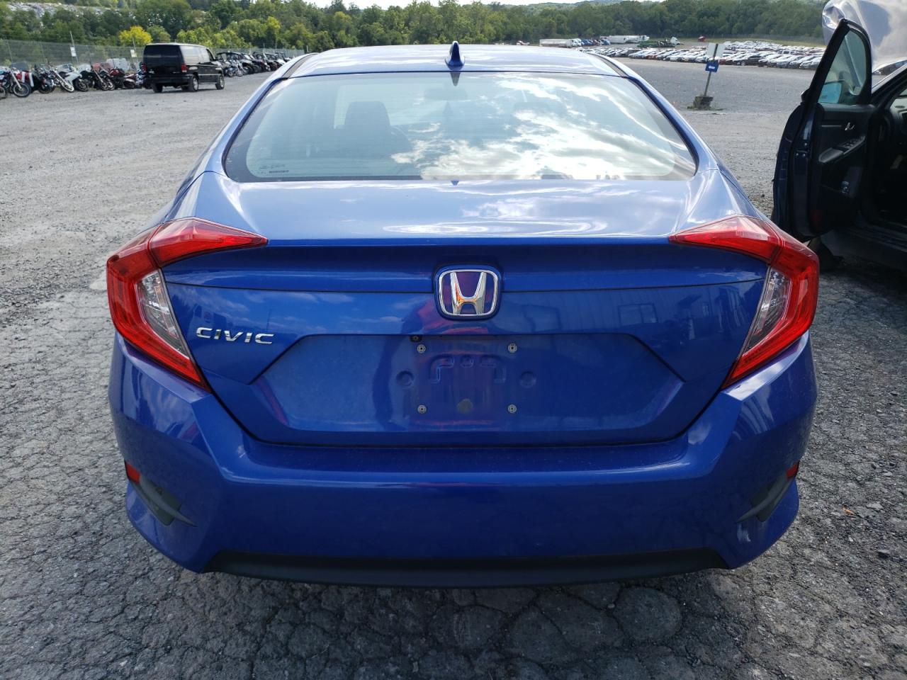 2HGFC2F78JH559005 2018 Honda Civic Ex