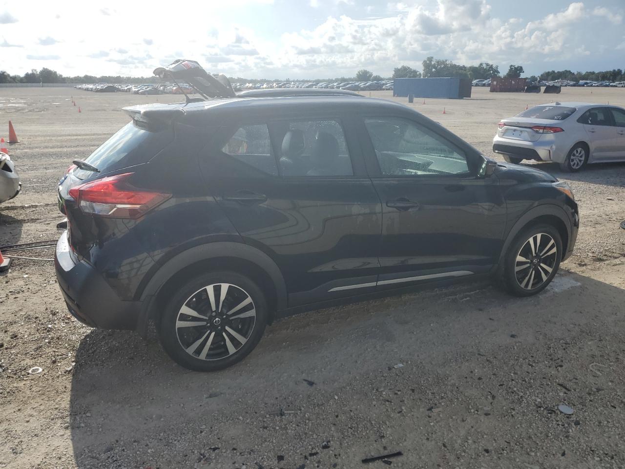 2019 Nissan Kicks S VIN: 3N1CP5CU7KL529233 Lot: 68291234