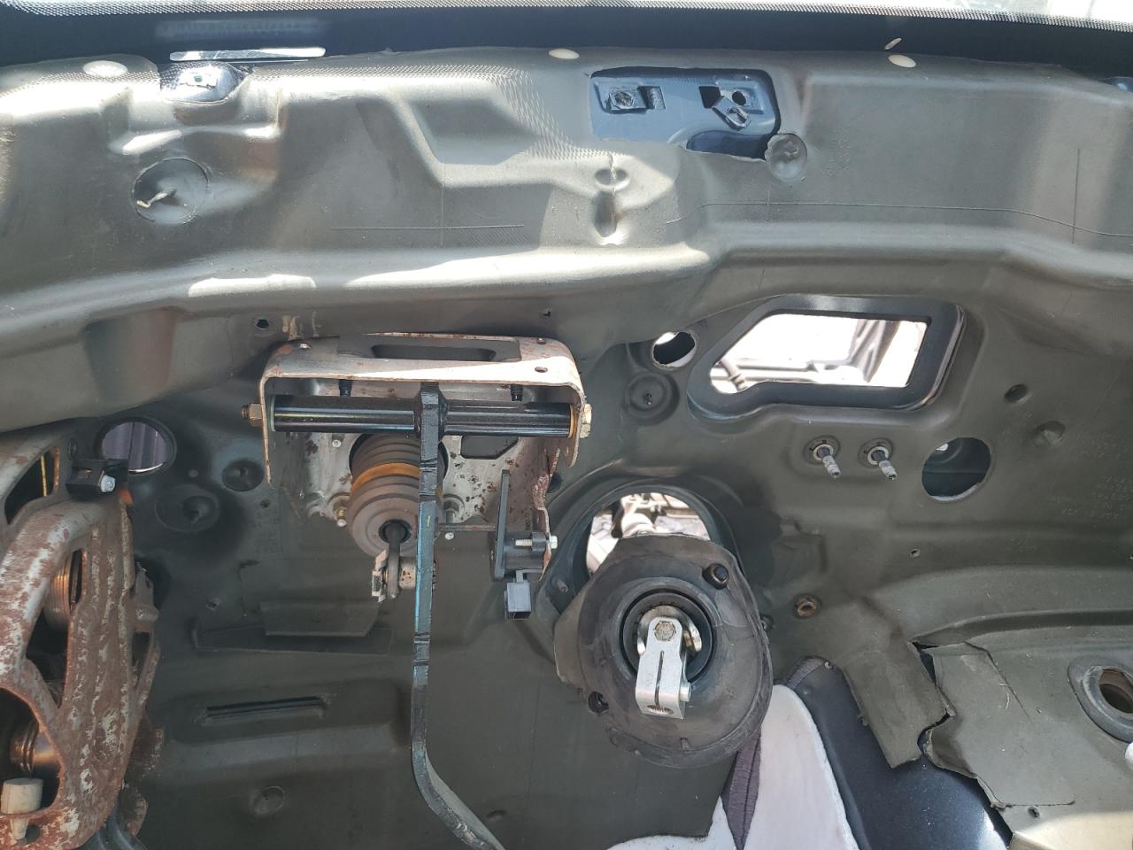 2016 Chrysler 300 - Image 9