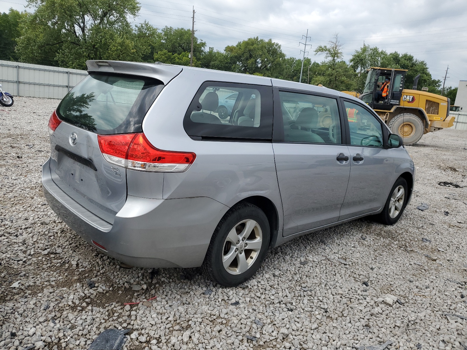 2012 Toyota Sienna Base vin: 5TDKA3DC9CS010281