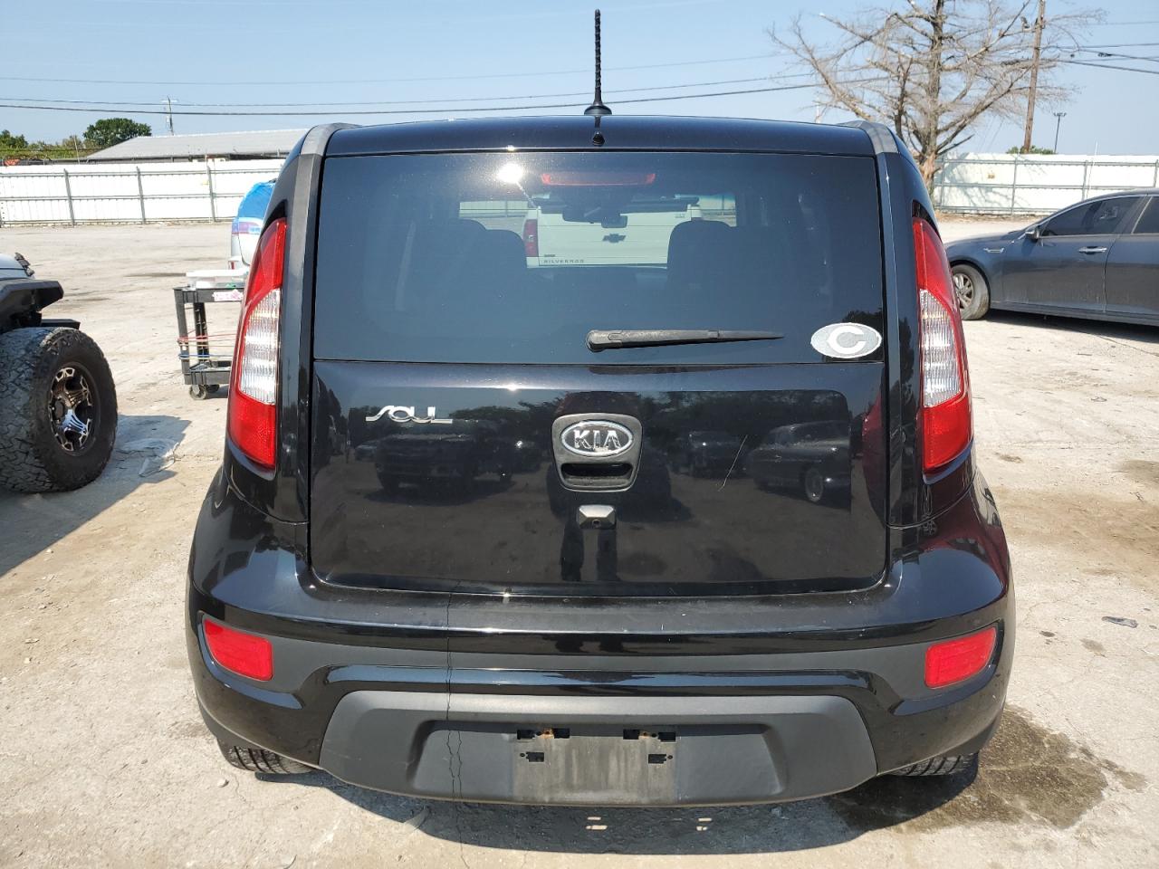 KNDJT2A65C7469445 2012 Kia Soul +