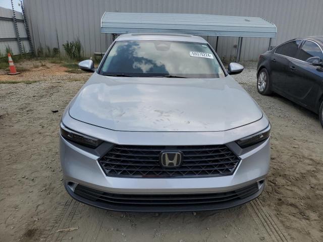 1HGCY1F39RA022598 Honda Accord EX 5