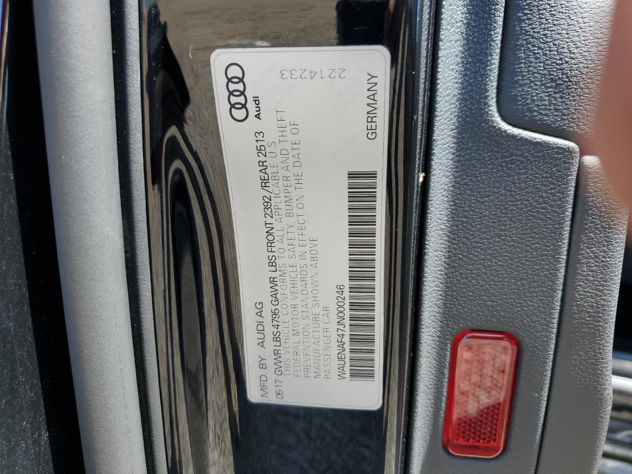 WAUENAF47JN000246 2018 Audi A4 Premium Plus