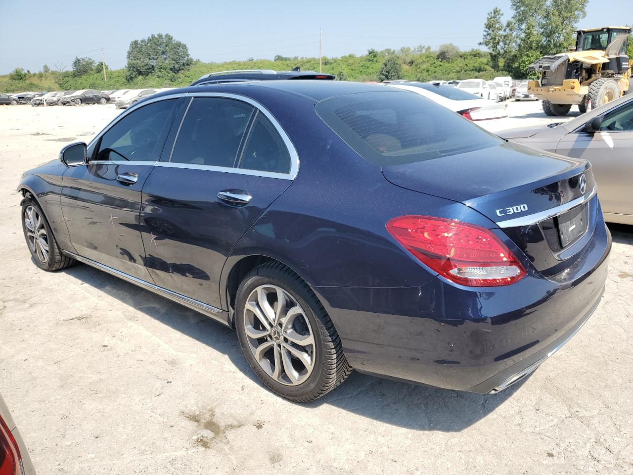 55SWF4KB9HU223292 2017 MERCEDES-BENZ C CLASS - Image 2