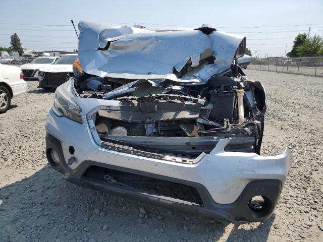  SUBARU OUTBACK 2019 Srebrny