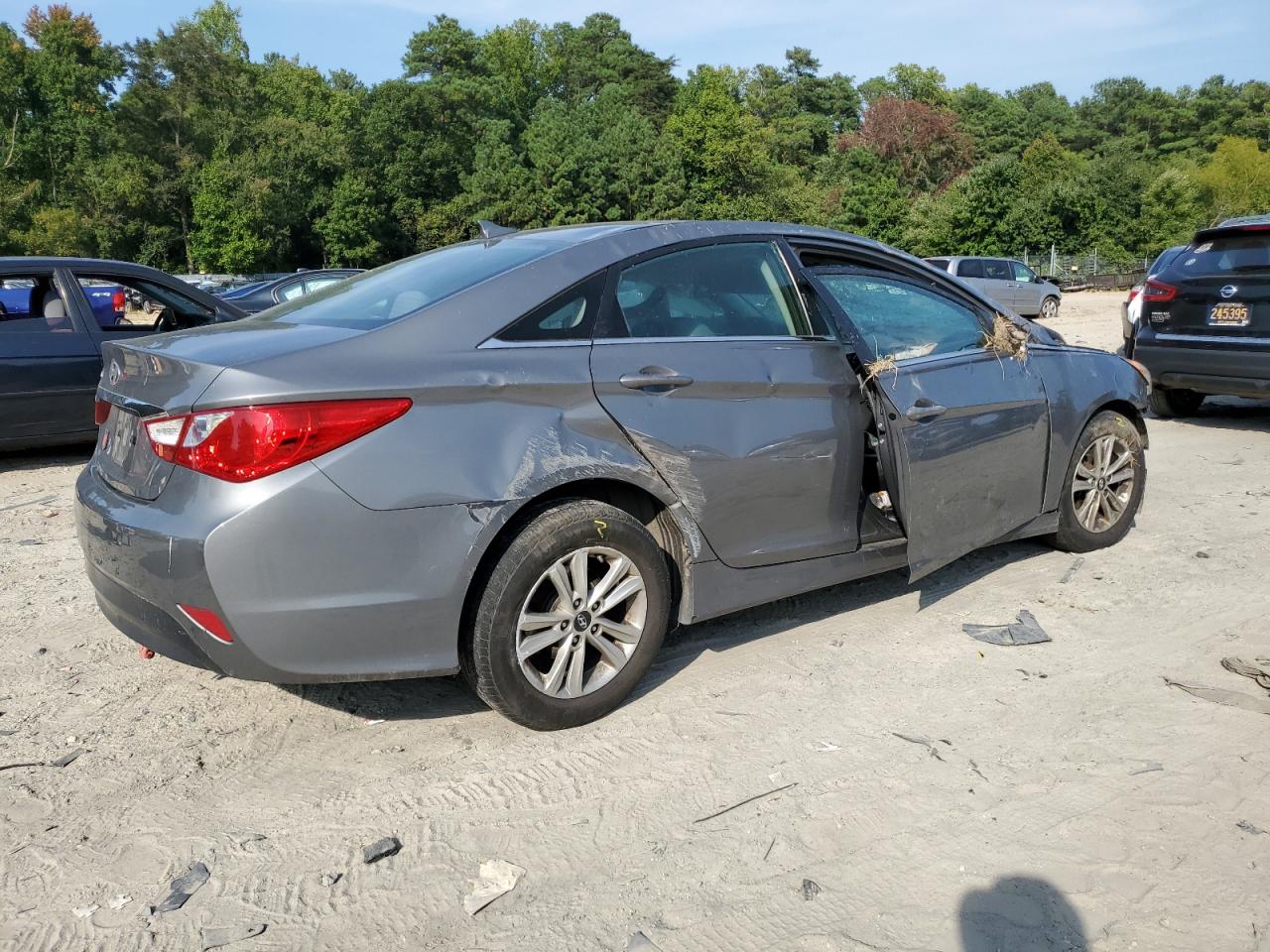 2014 Hyundai Sonata - Image 3