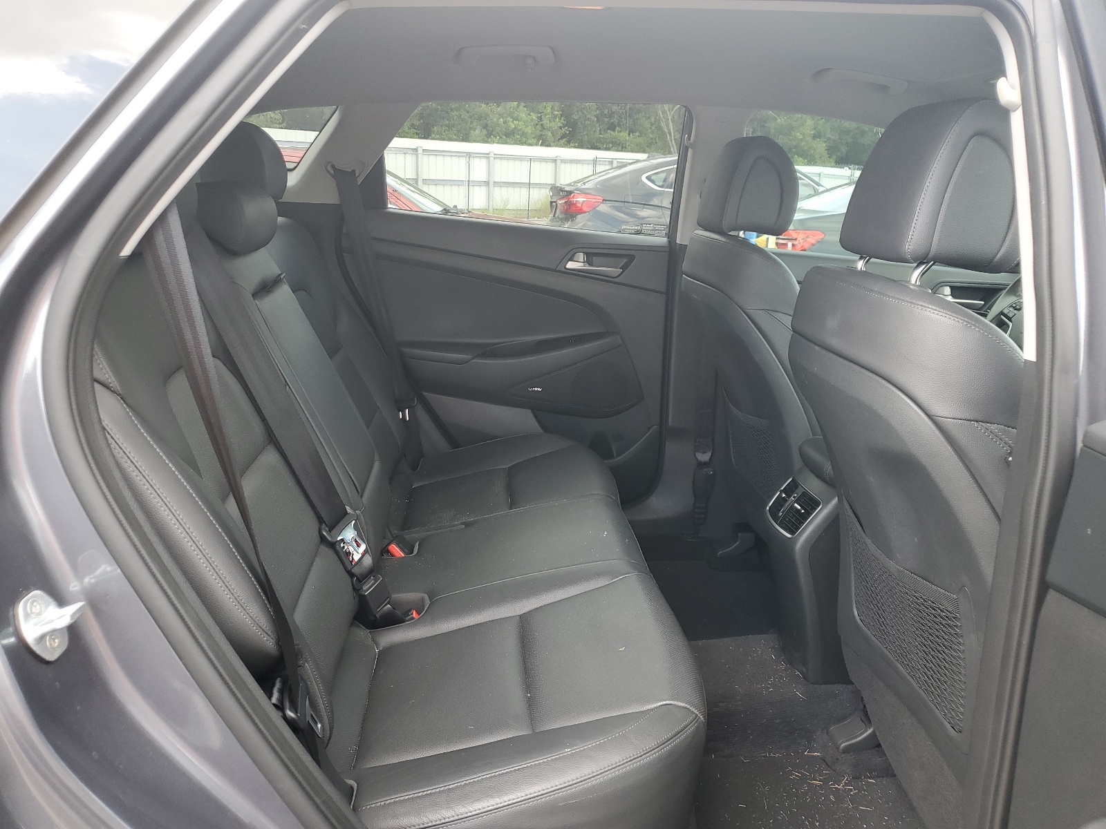 KM8J33A20JU762411 2018 Hyundai Tucson Value