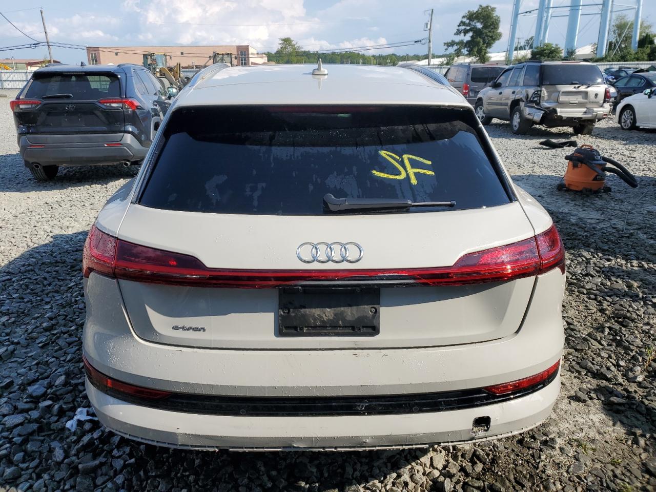 2019 Audi E-Tron Prestige VIN: WA1VAAGE8KB015048 Lot: 68900834