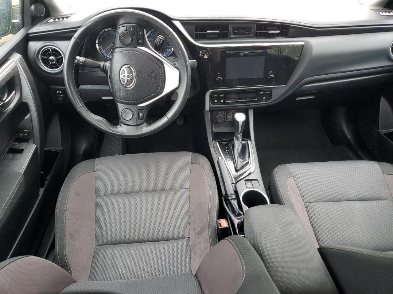 2018 Toyota Corolla L VIN: 2T1BURHE4JC080475 Lot: 63807734