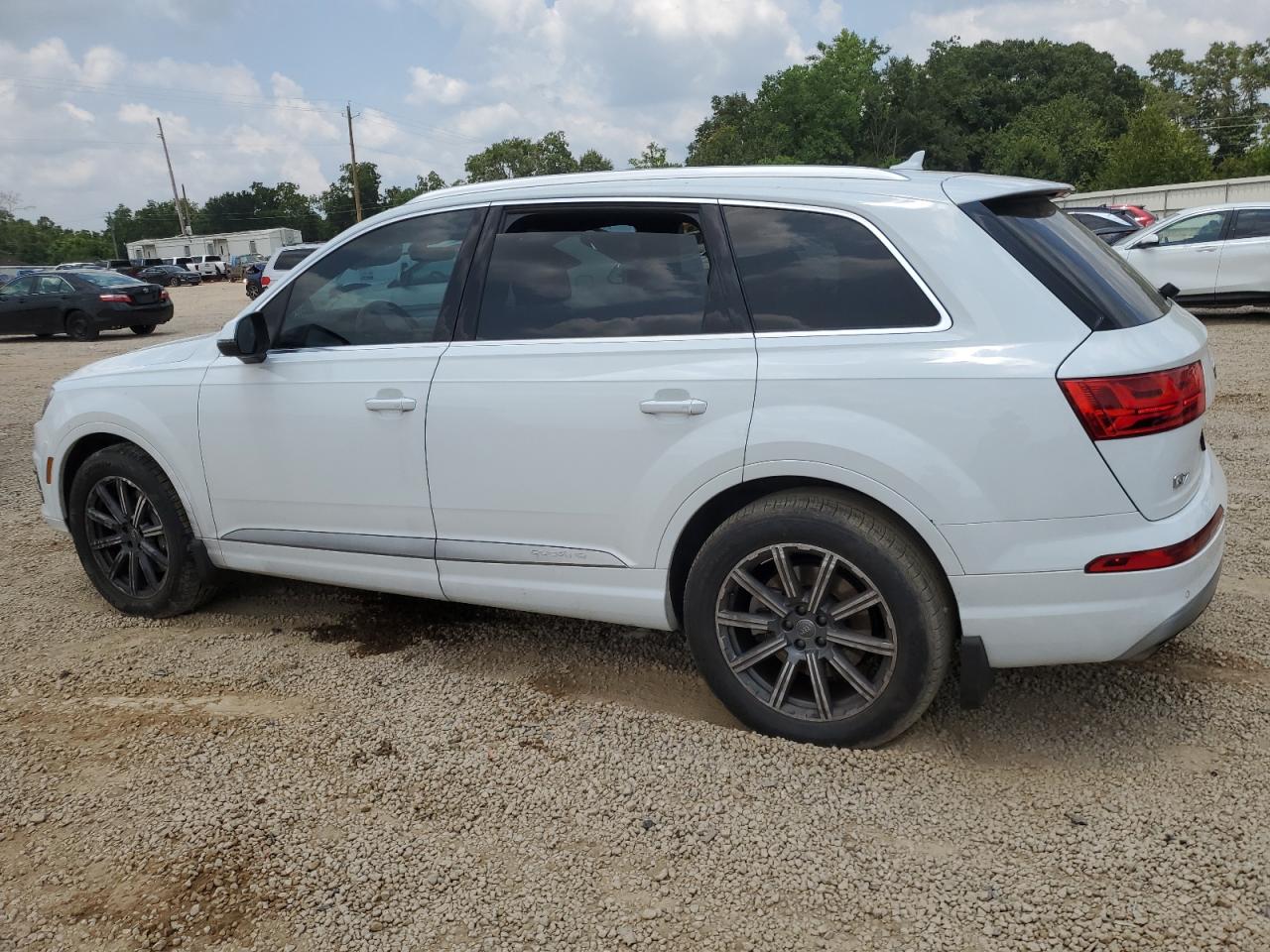 WA1LAAF79HD037793 2017 Audi Q7 Premium Plus