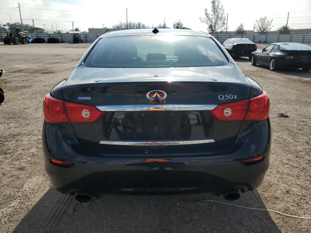 JN1BV7AP0EM692133 2014 Infiniti Q50 Base