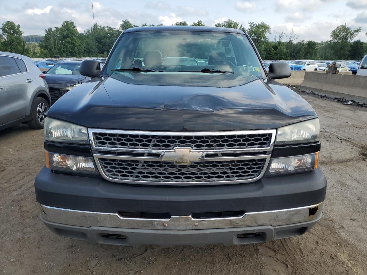 2005 Chevrolet Silverado K2500 Heavy Duty VIN: 1GCHK24UX5E194570 Lot: 66185964