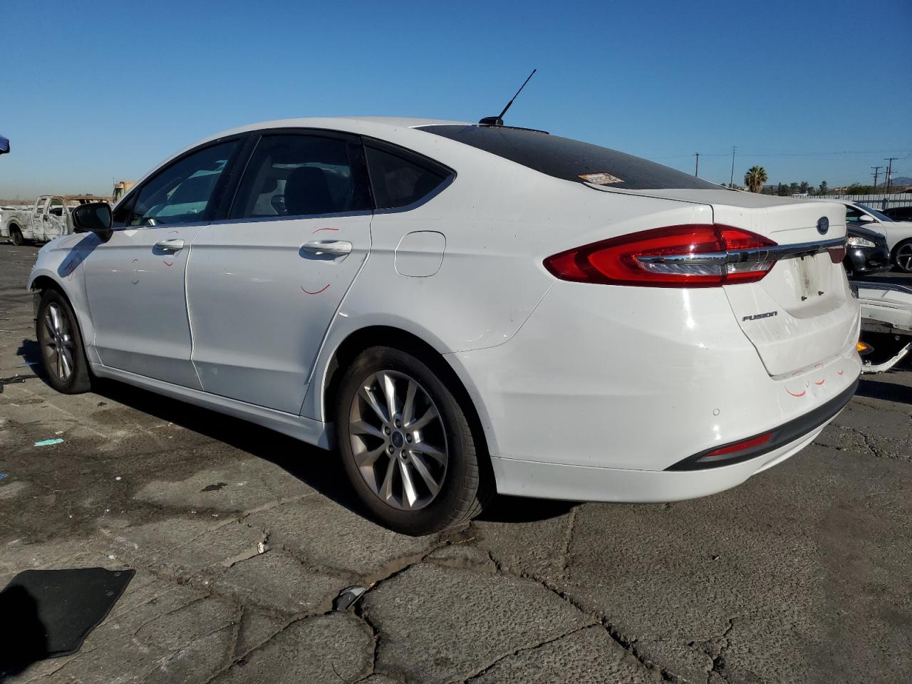 3FA6P0HD6HR275970 2017 FORD FUSION - Image 2