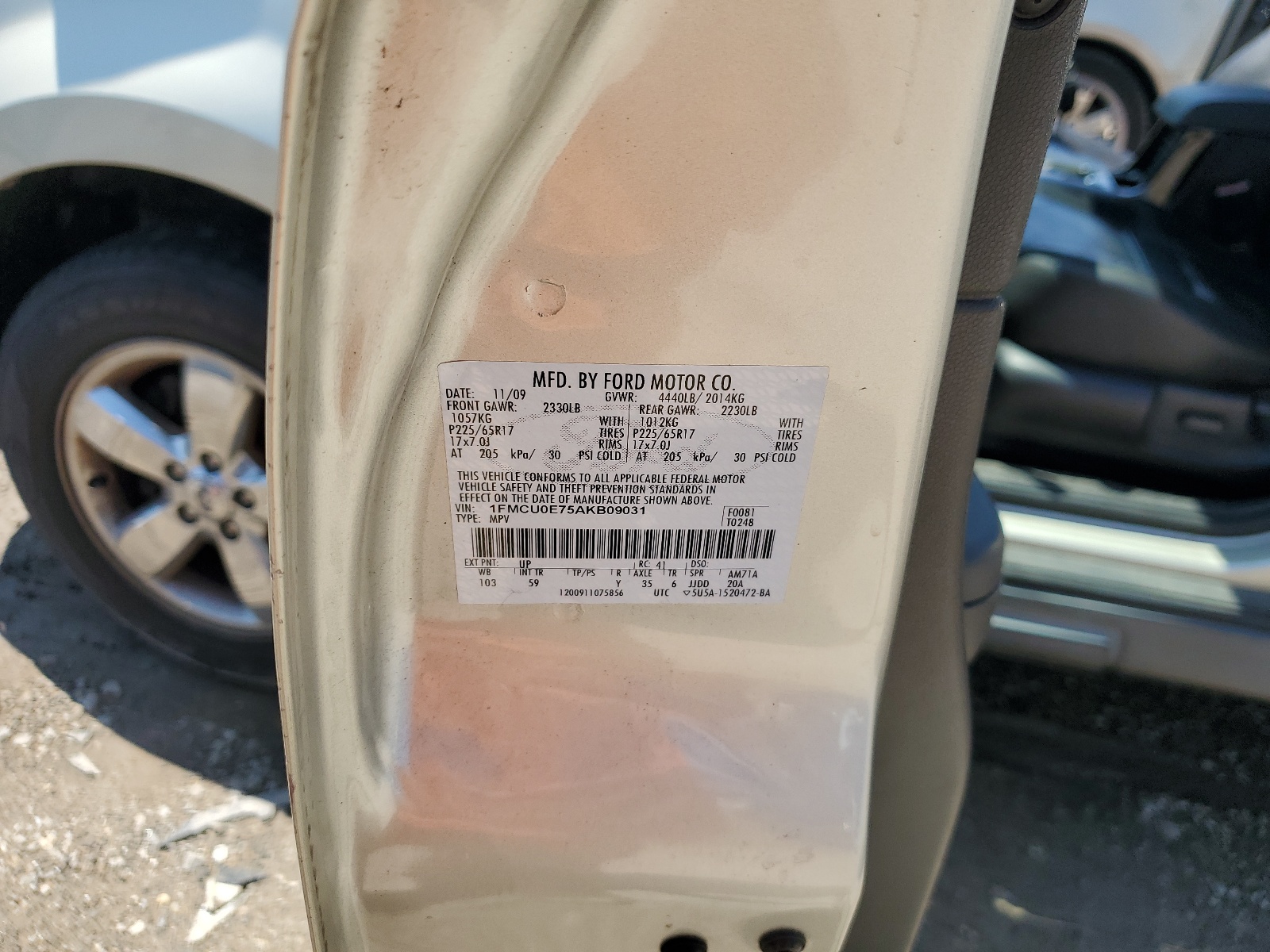 1FMCU0E75AKB09031 2010 Ford Escape Limited