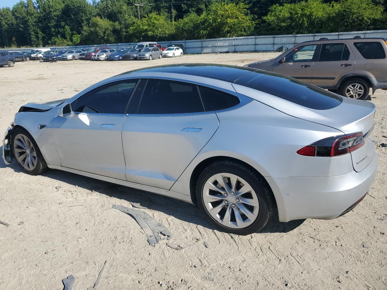 5YJSA1E21JF268824 2018 TESLA MODEL S - Image 2