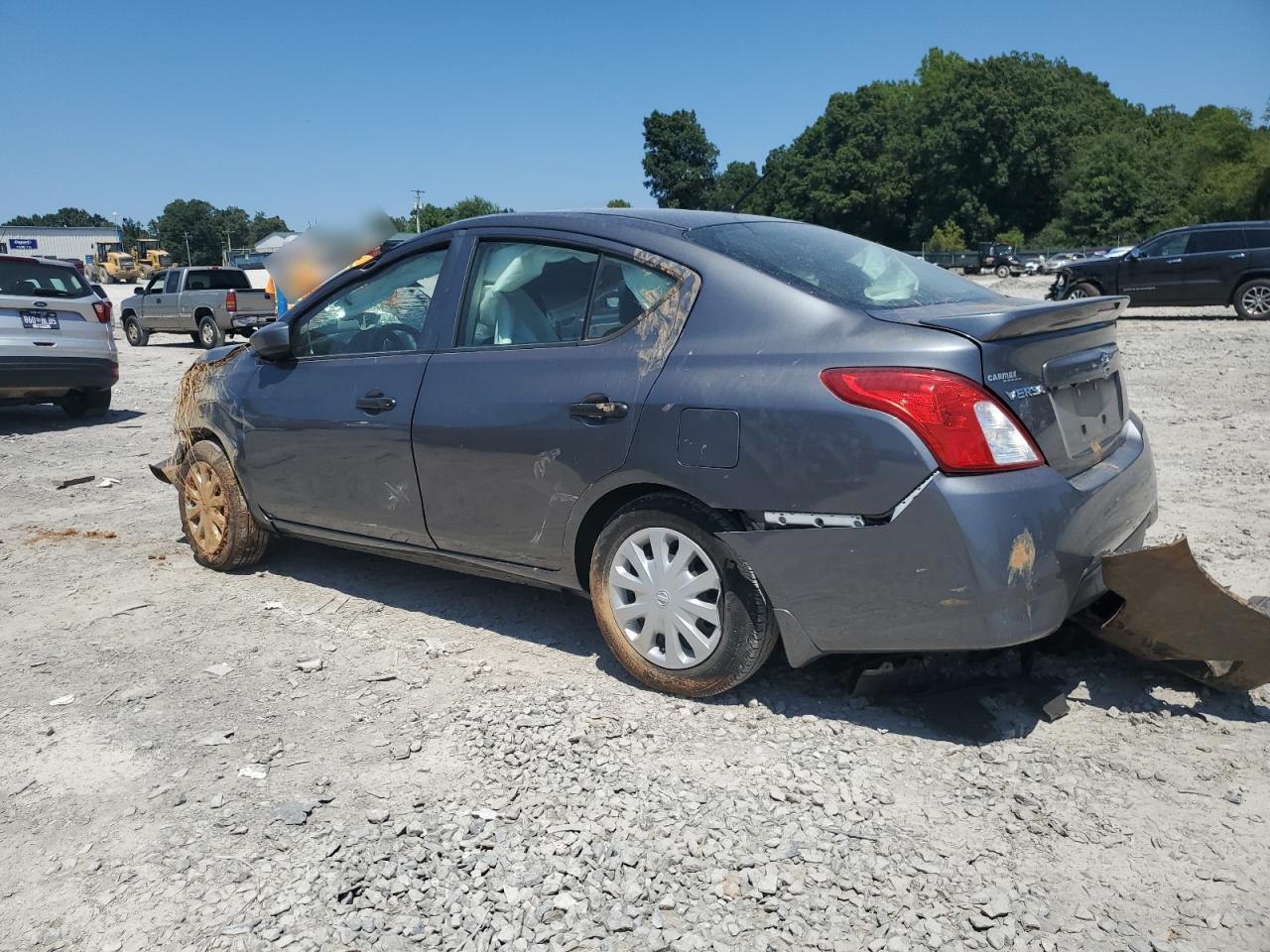 3N1CN7AP0JL883141 2018 Nissan Versa S