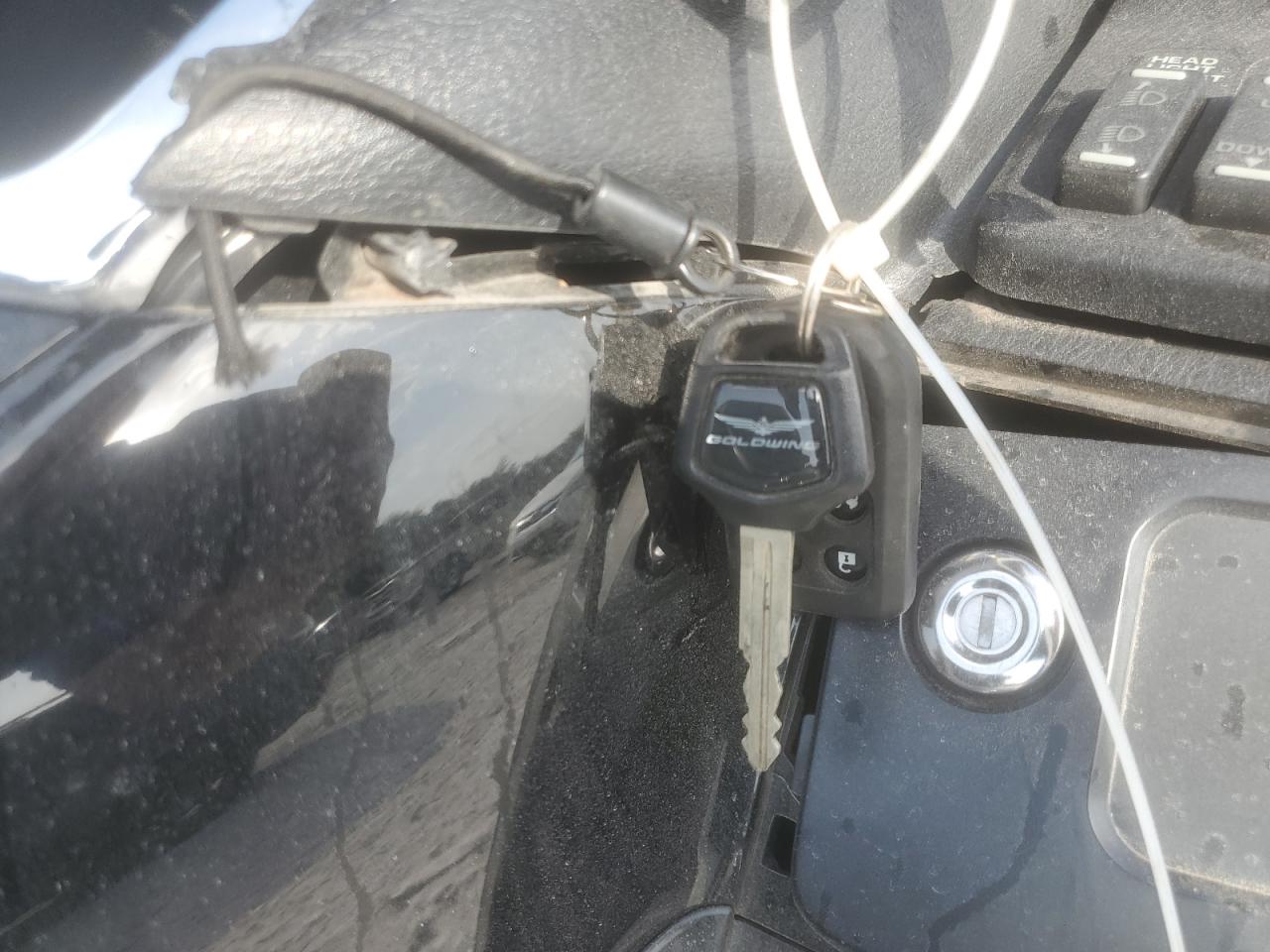 JH2SC68V7EK000096 2014 Honda Gl1800 G