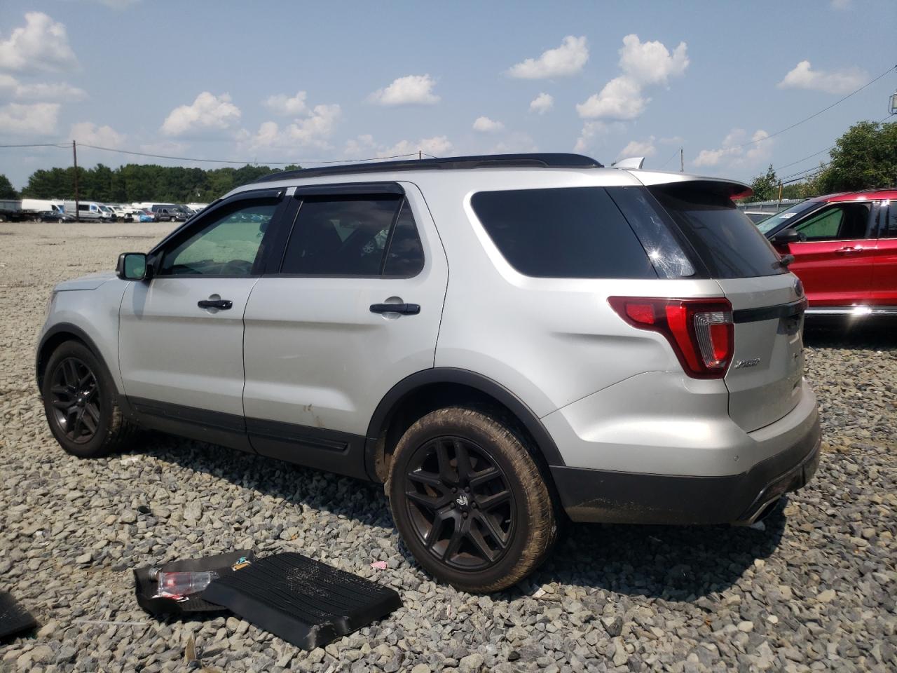 1FM5K8GT9HGC44386 2017 FORD EXPLORER - Image 2