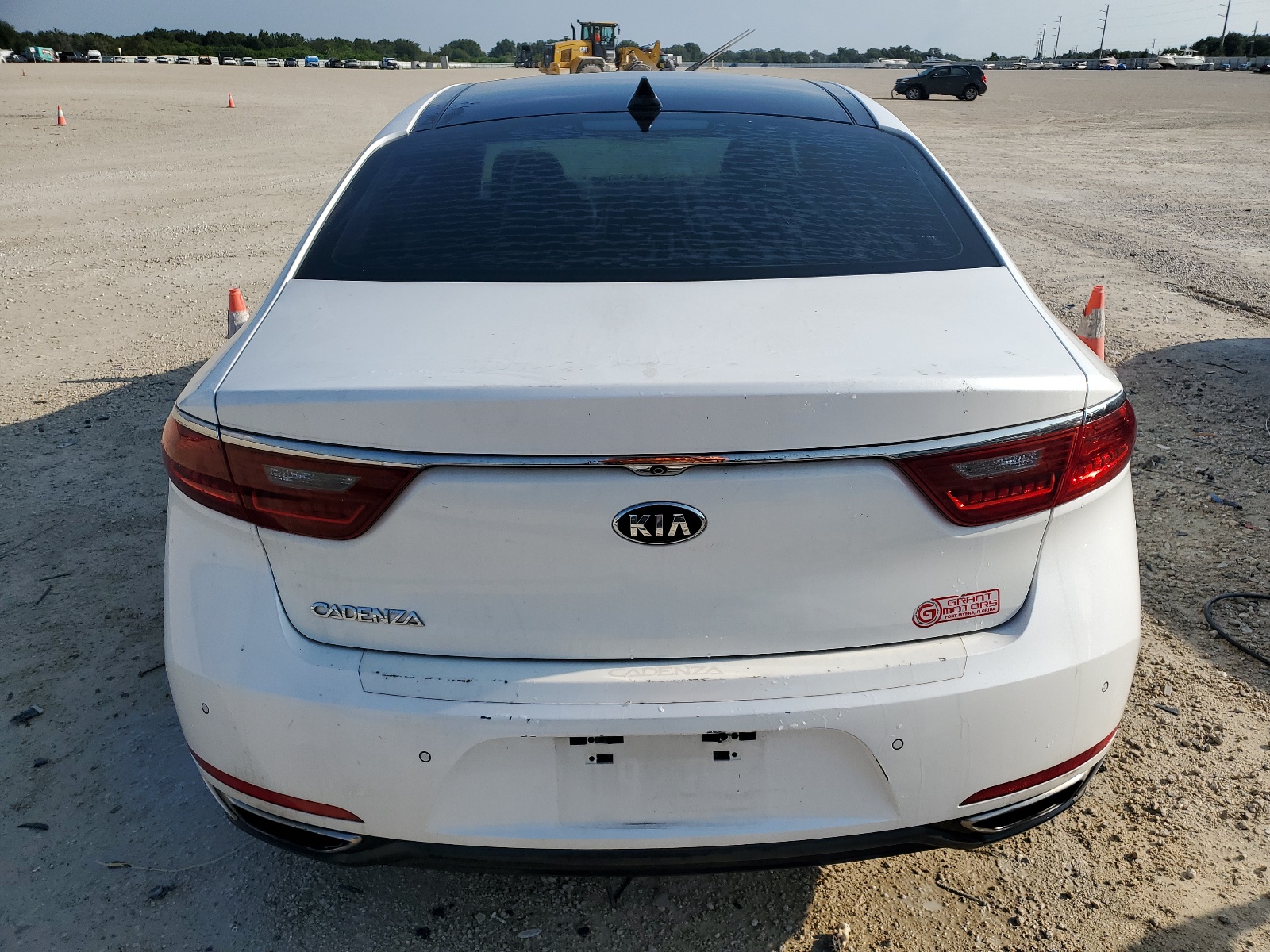 KNALC4J17H5087779 2017 Kia Cadenza Premium