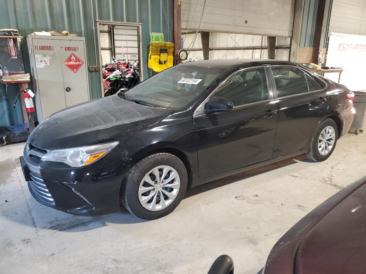 4T4BF1FK9FR492083 2015 TOYOTA CAMRY - Image 1