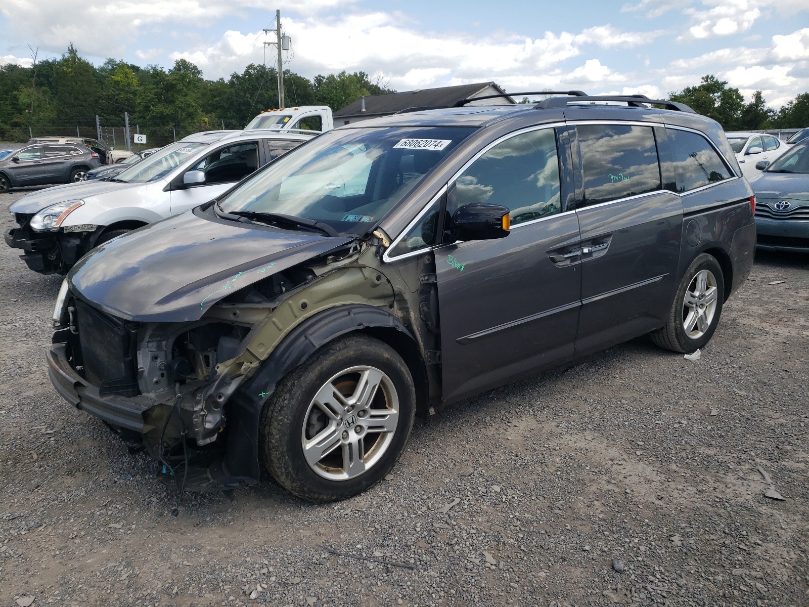 5FNRL5H99BB057770 2011 Honda Odyssey Touring