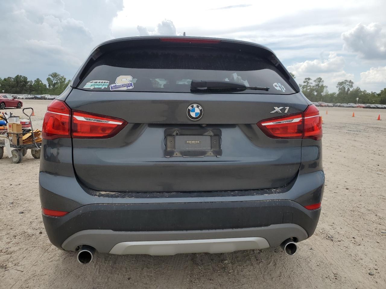 WBXHU7C35J5H41258 2018 BMW X1 Sdrive28I