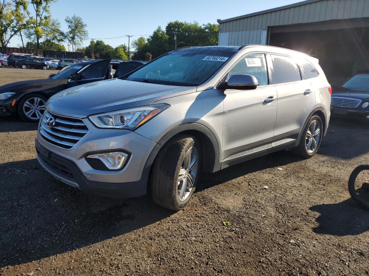 KM8SRDHFXGU155829 2016 HYUNDAI SANTA FE - Image 1