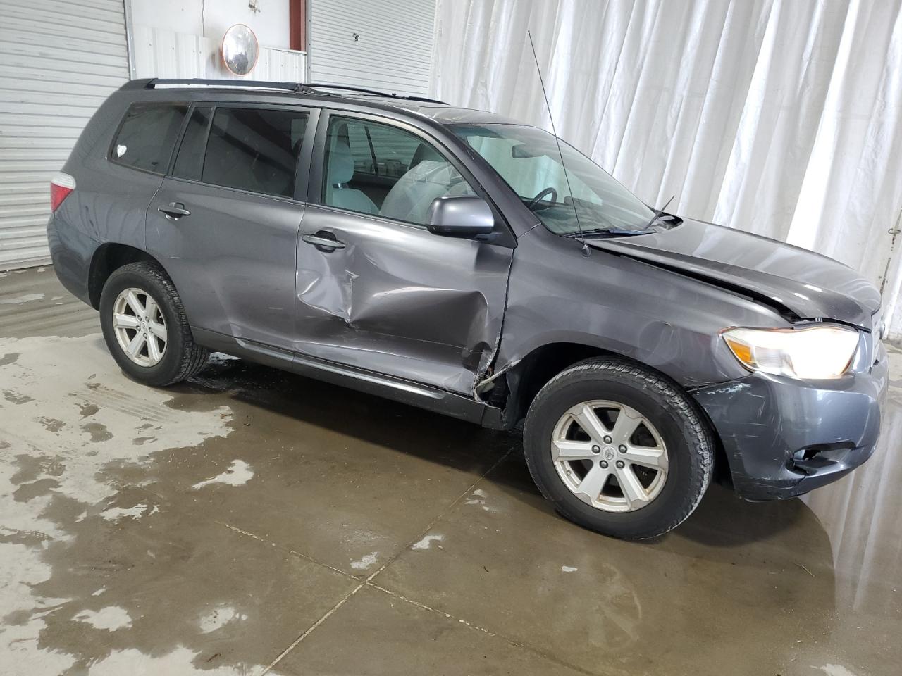 2010 Toyota Highlander - Image 4
