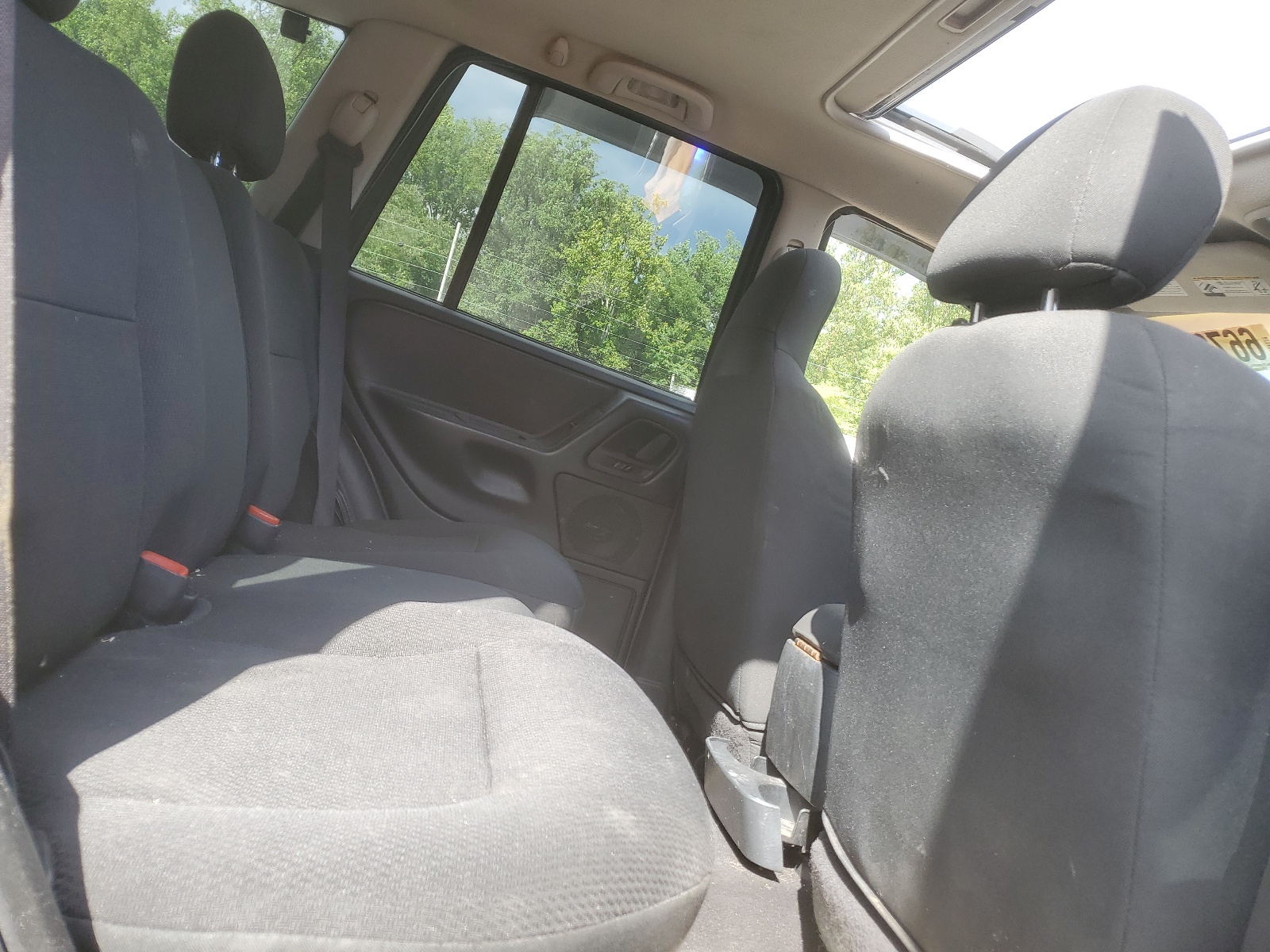 1J4GW48S92C296819 2002 Jeep Grand Cherokee Laredo