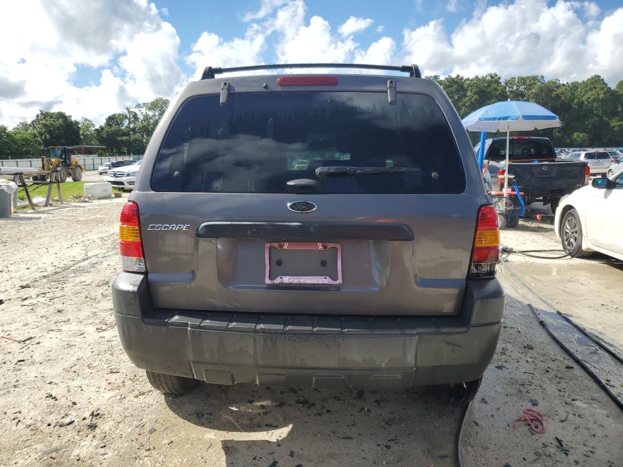 2005 Ford Escape Xls VIN: 1FMYU02Z45KD40276 Lot: 68739534