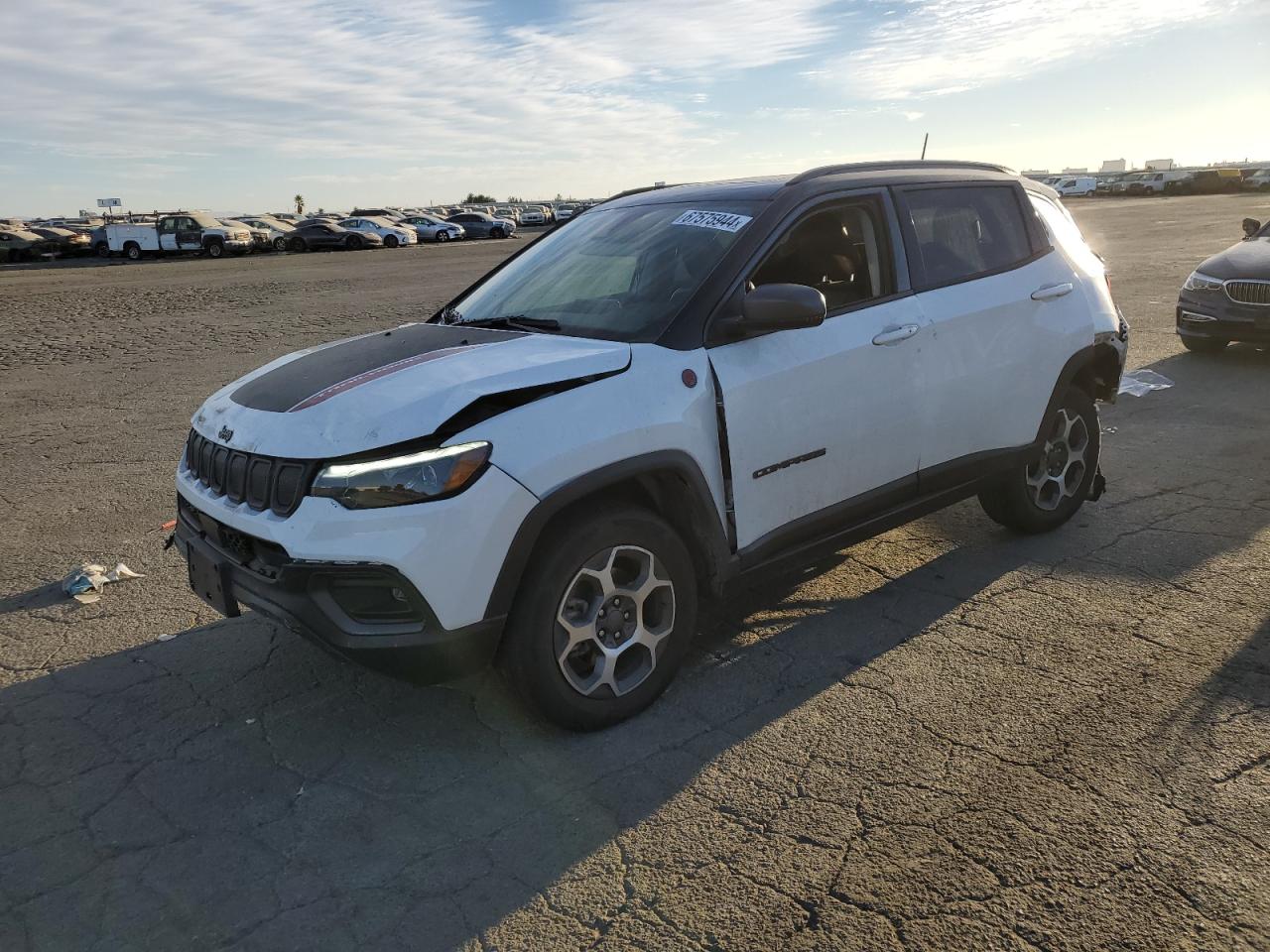 3C4NJDDB1NT160274 2022 JEEP COMPASS - Image 1