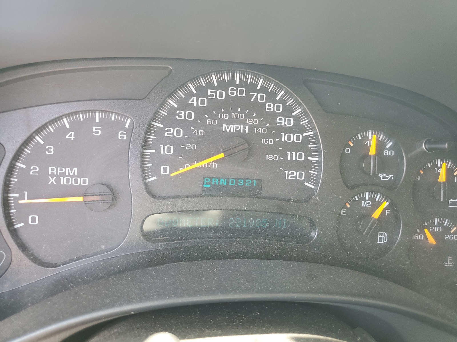 1GNEC13Z24R174562 2004 Chevrolet Tahoe C1500