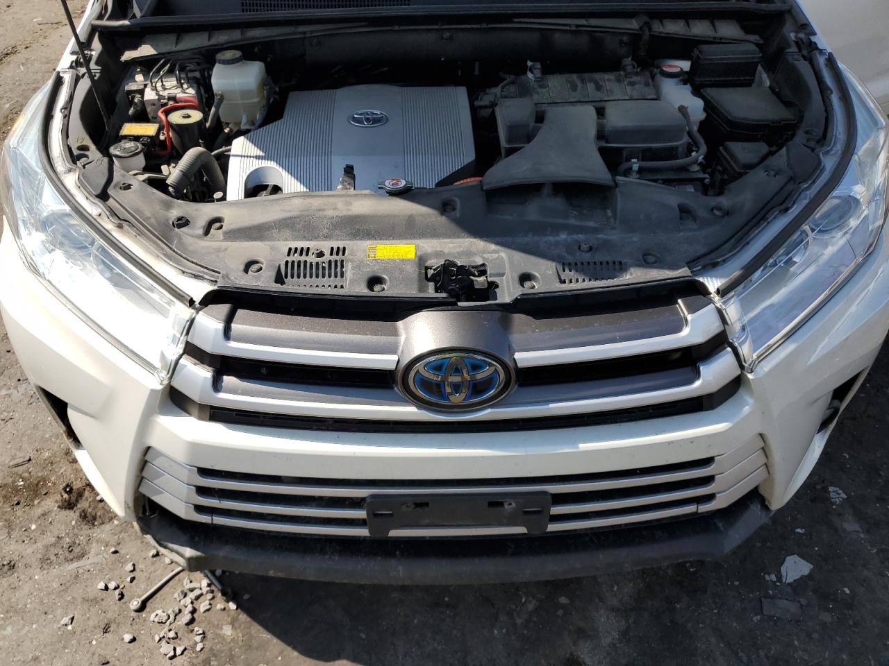 2017 Toyota Highlander Hybrid VIN: 5TDJGRFH6HS033837 Lot: 67377474