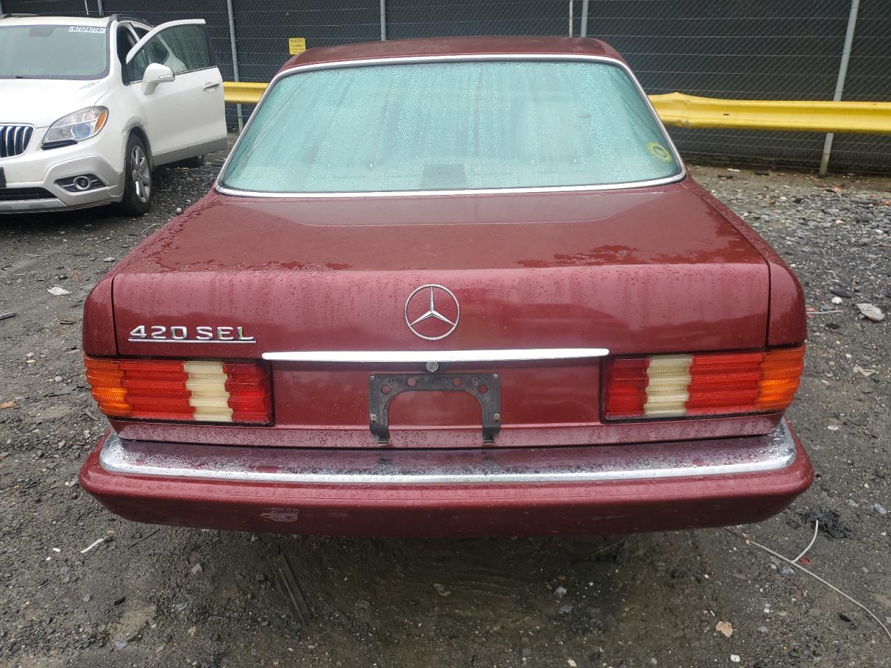 WDBCA35D7GA275231 1986 Mercedes-Benz 420 Sel