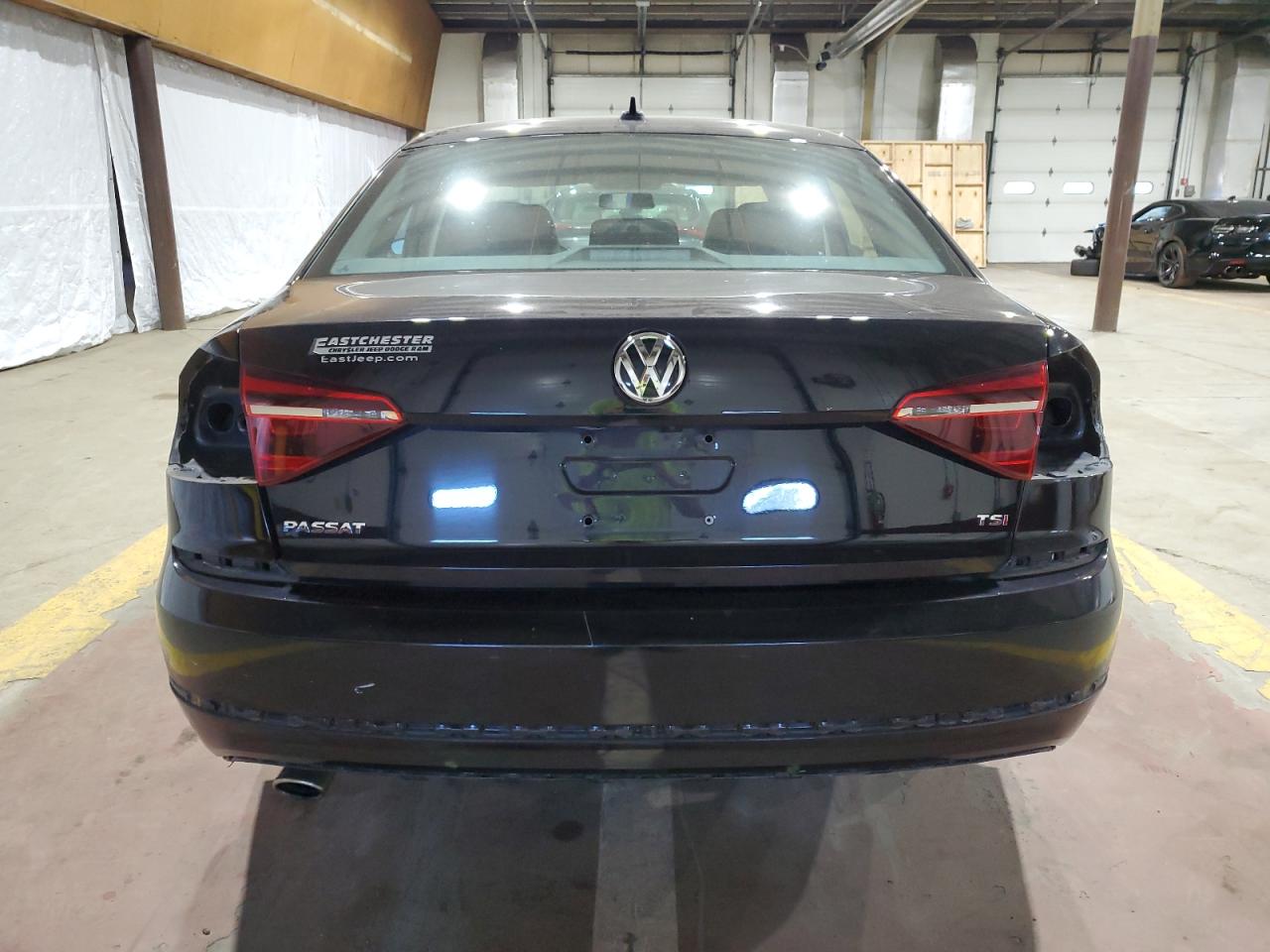 2018 Volkswagen Passat S VIN: 1VWAA7A35JC033608 Lot: 66897354