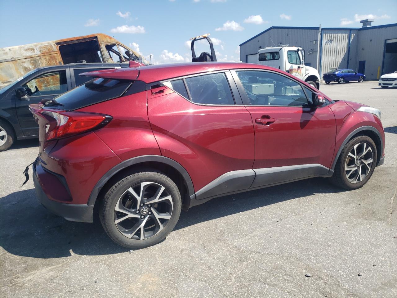 VIN NMTKHMBX7JR026949 2018 TOYOTA C-HR no.3