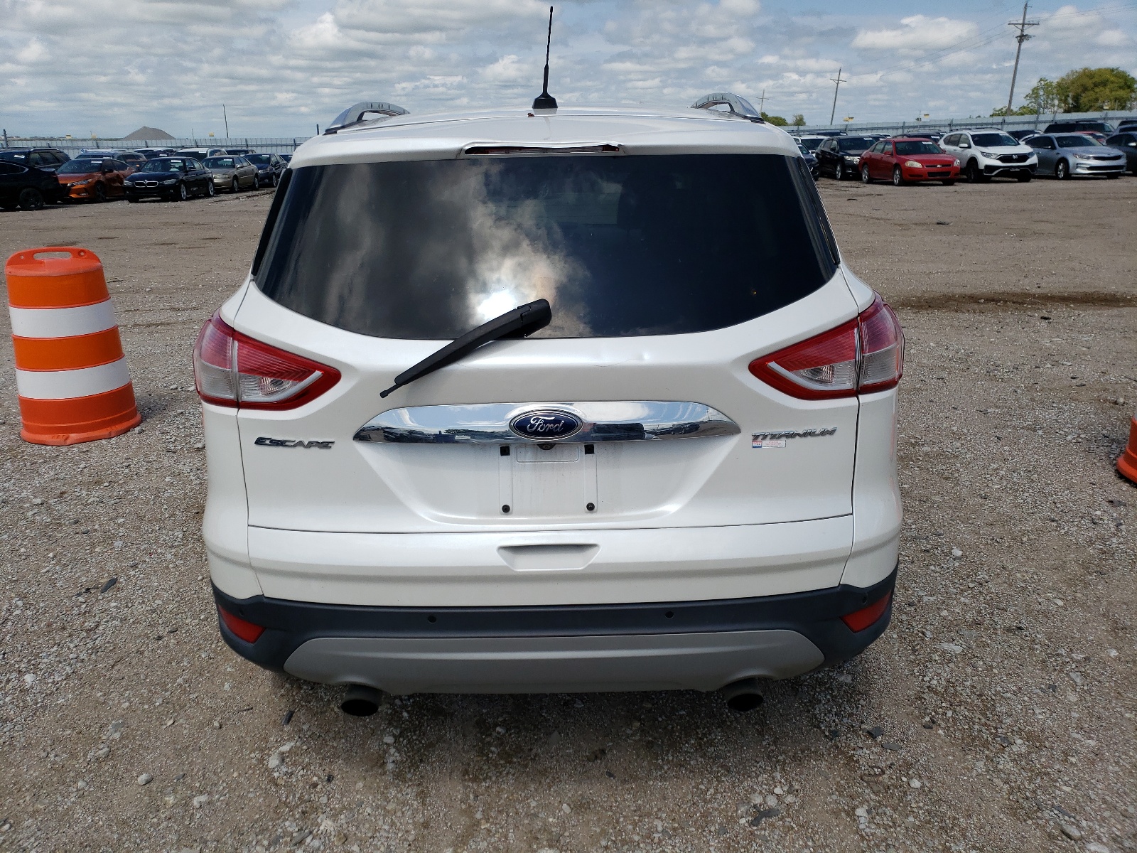 1FMCU9J9XFUA91388 2015 Ford Escape Titanium