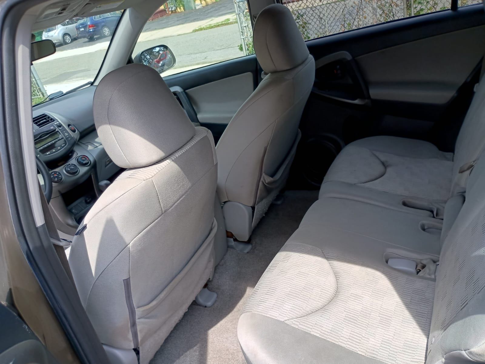 JTMBF4DV4A5019899 2010 Toyota Rav4