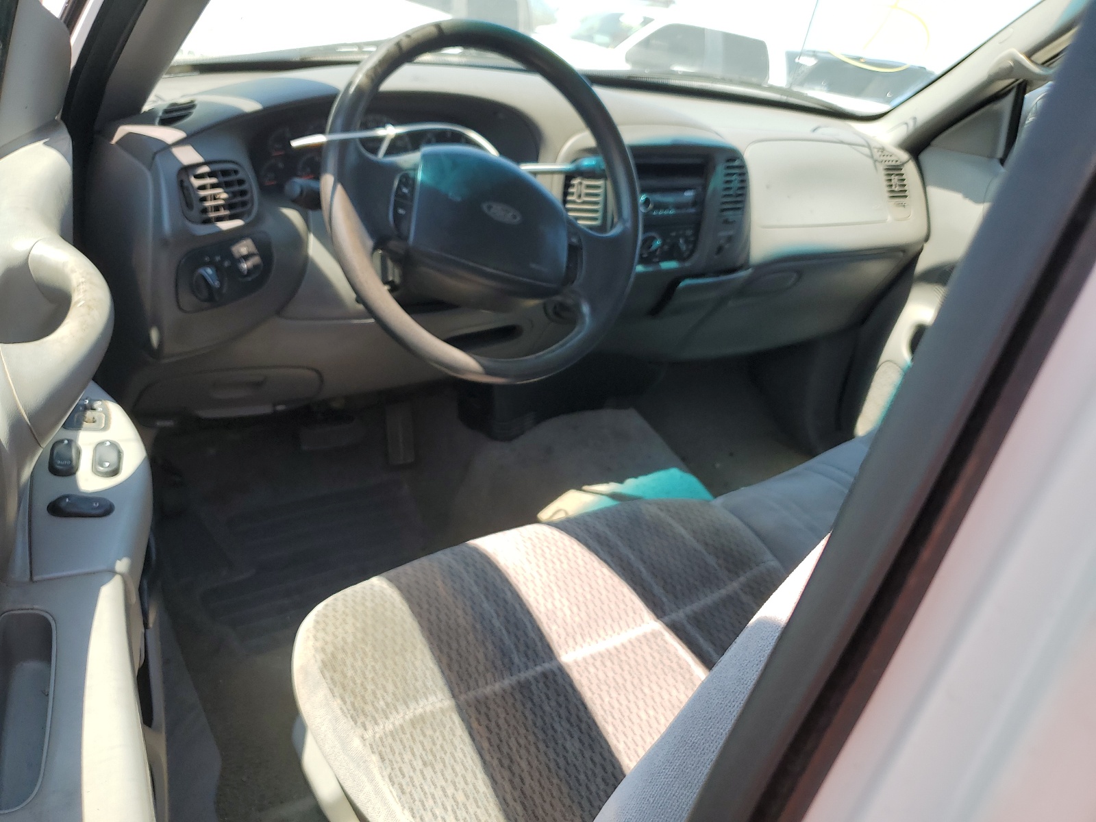 1FTDX17W7VKB86595 1997 Ford F150