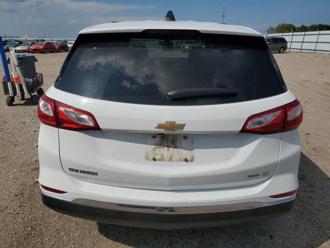 2GNAXSEV6J6189334 2018 Chevrolet Equinox Lt